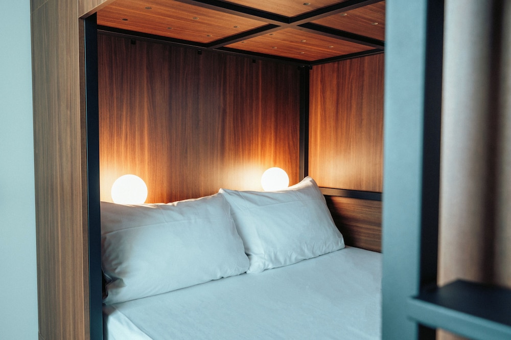 Basic Double or Twin Room - Photo 6