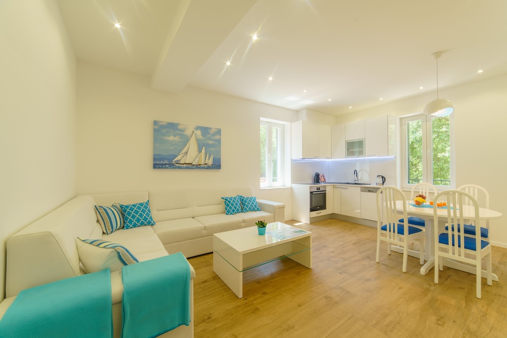 Apartment, 1 Bedroom (Blue)