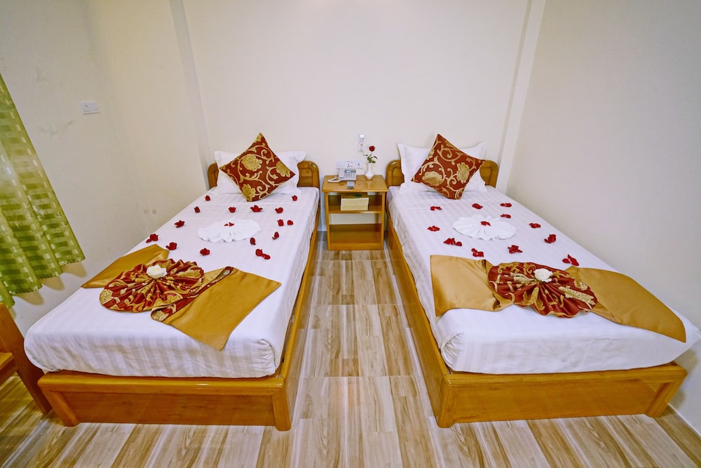 Superior Twin Room photo 3