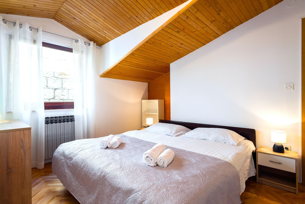 Family Apartment, City View