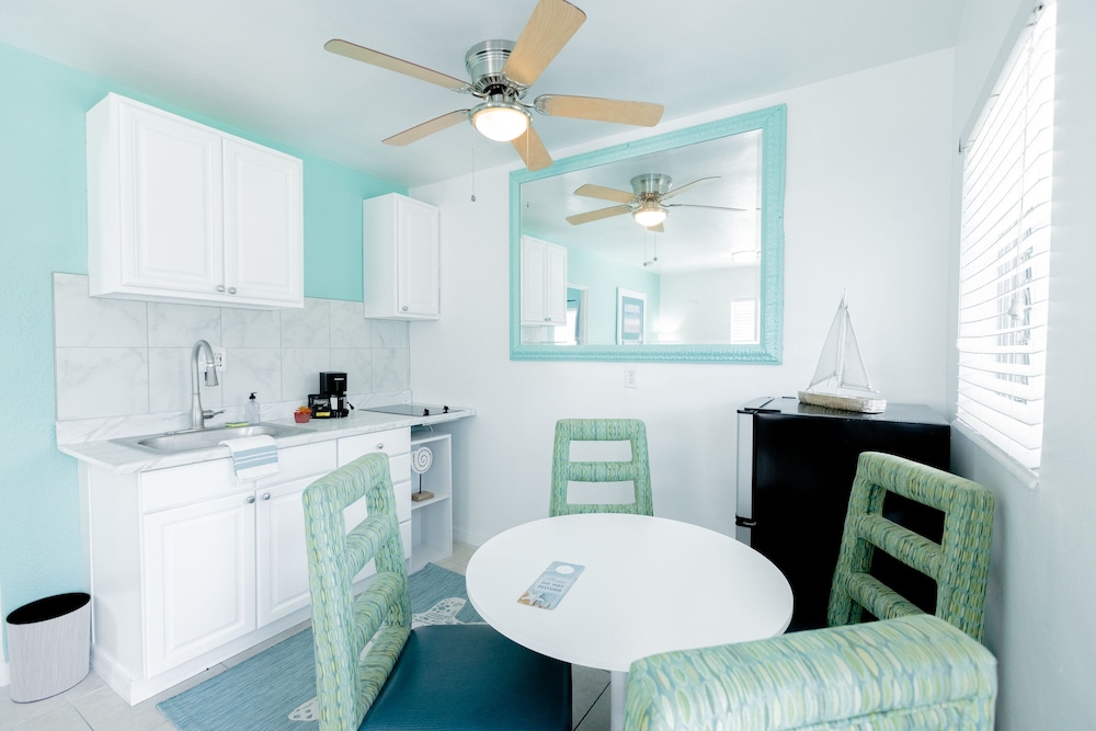 Standard Suite, 1 Bedroom photo 3