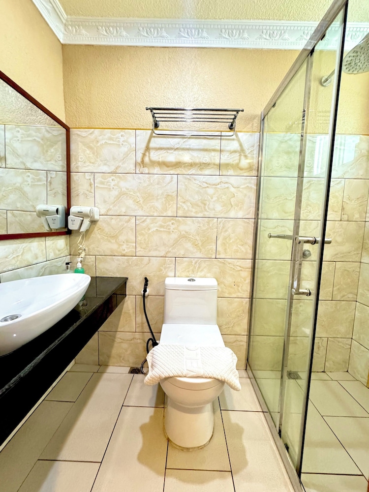 Superior Triple Room, Multiple Beds, Non Smoking, Pool View - Photo 8