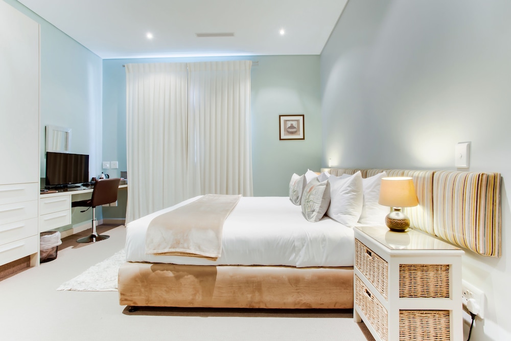 Standard en-suite room - Photo 2