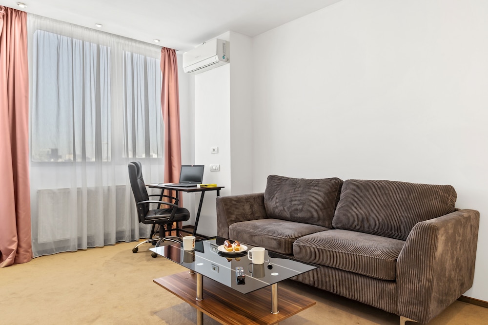 Junior Apartment (Ap. 64)
