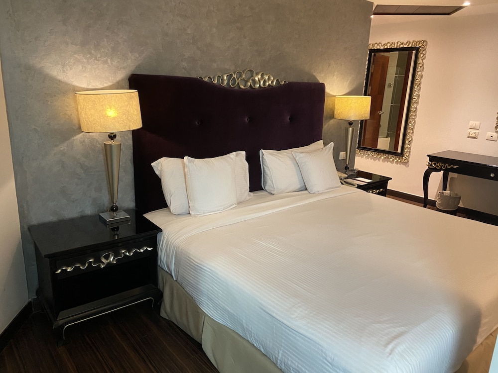 Junior Suite (Pyramids view)