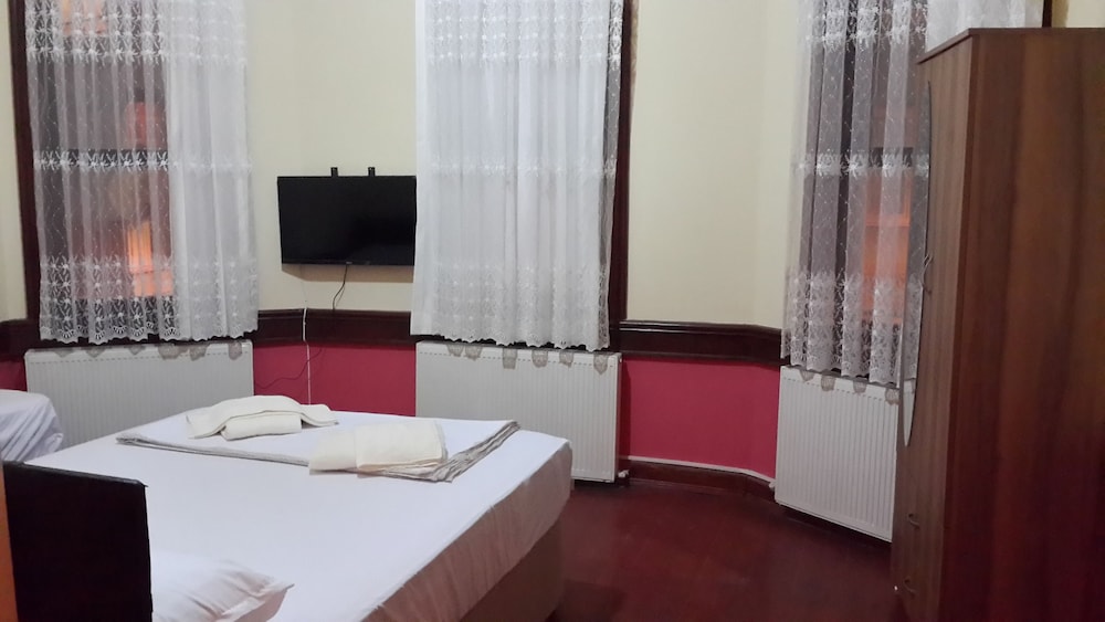 Standard Triple Room photo 3