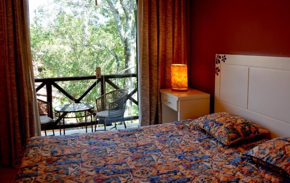 Luxury Suite, Garden View