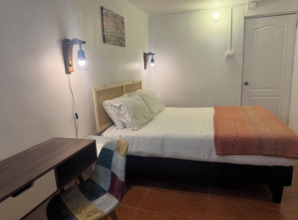 Economy Double Room photo 3