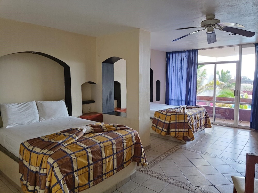 Room, 2 Double Beds
