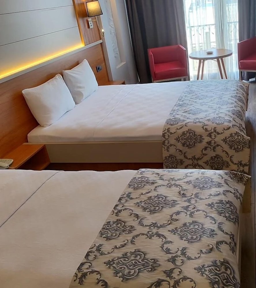 Deluxe Triple Room, Multiple Beds