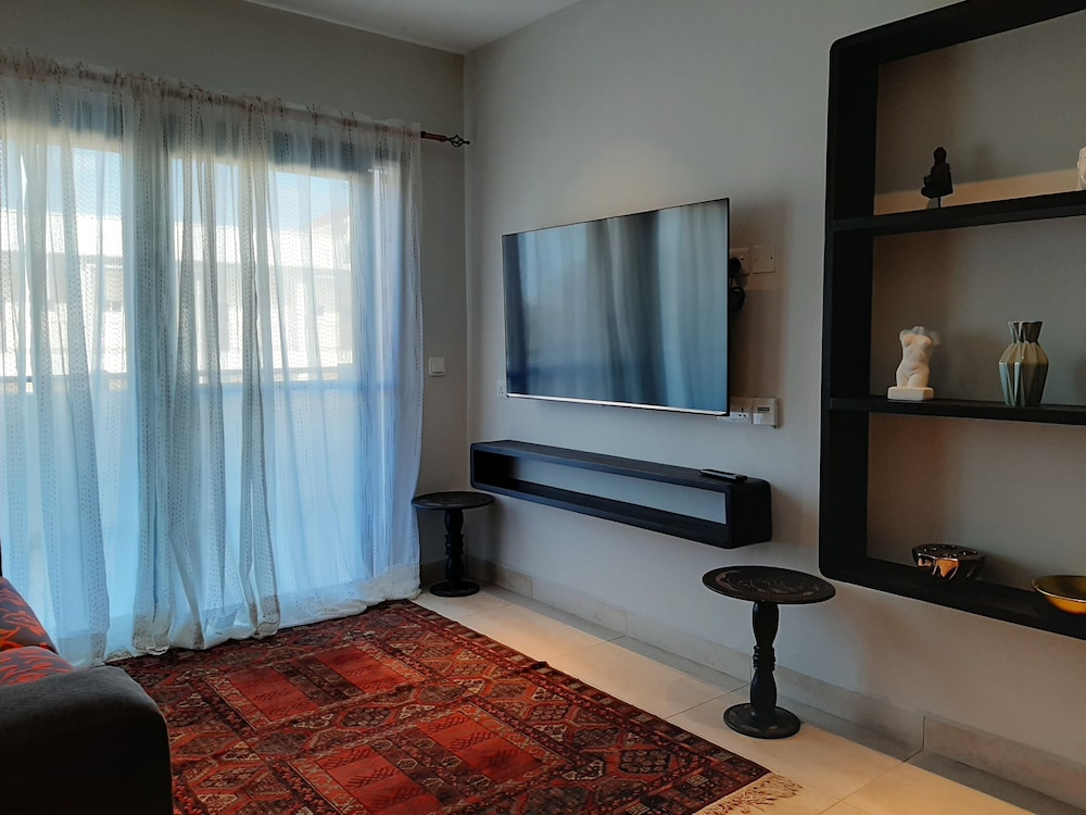 Comfort Apartment, Balcony, City View (C11-Top Floor)