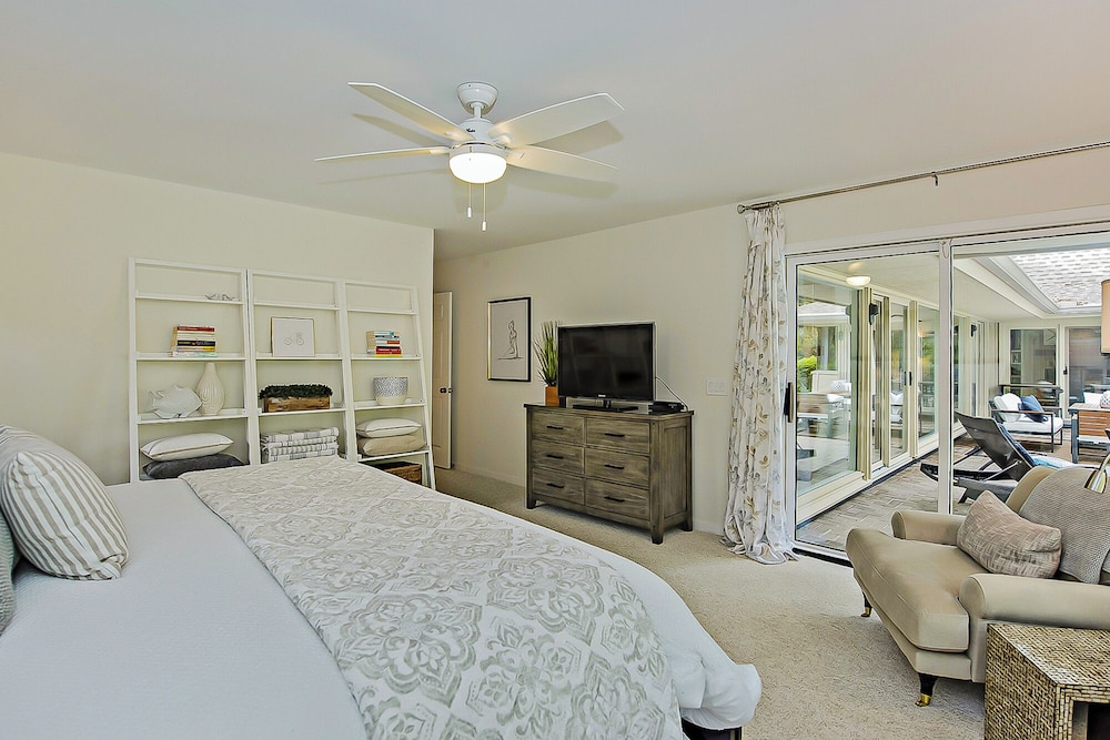 House, Multiple Beds, Patio, Garden View (14 Turnberry Lane)