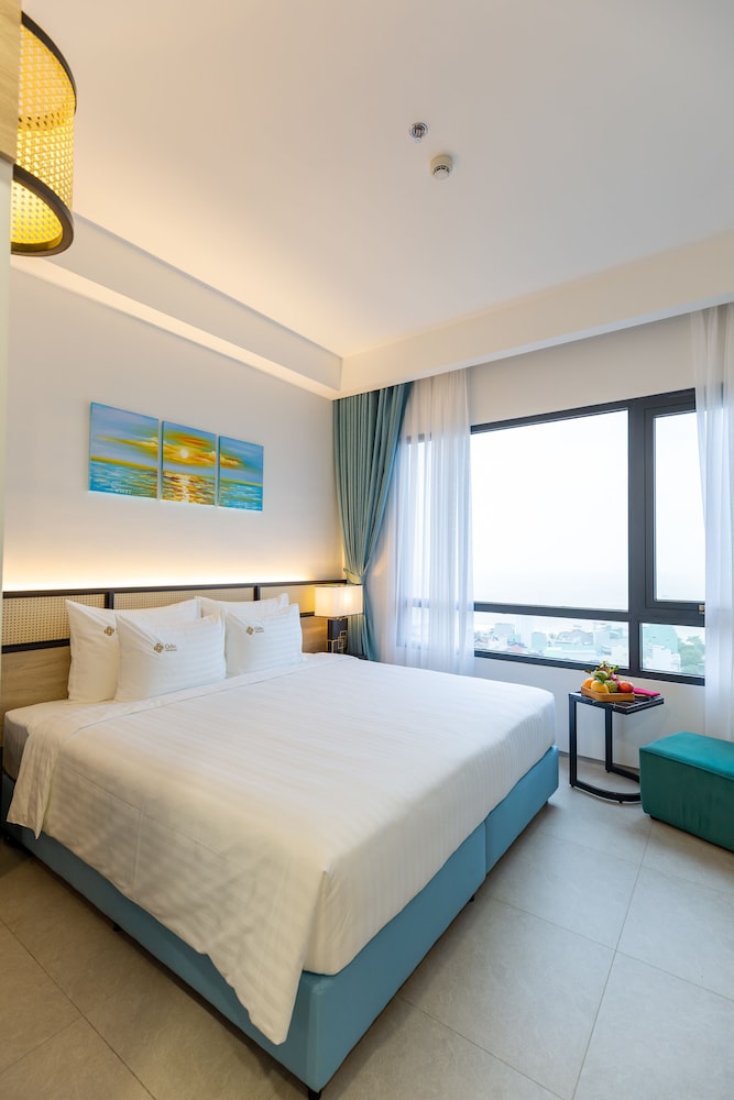 Deluxe Double or Twin Room, City View - Photo 1