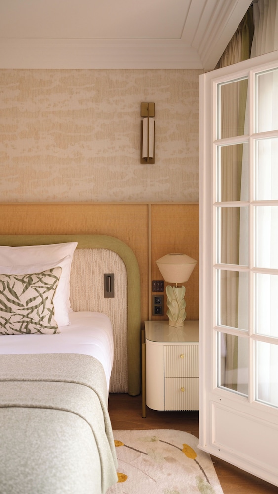Executive Room - Photo 2