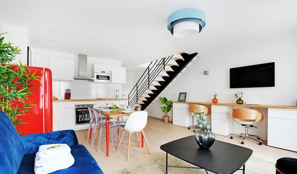 Apartment photo 2
