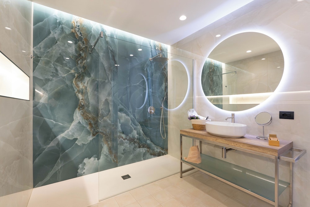 Luxury Double Room, Private Bathroom, Courtyard View (Tomasi di Lampedusa) photo 3