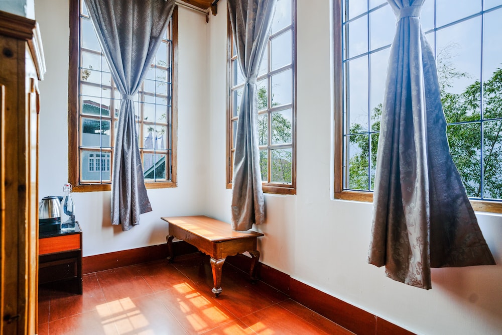 Executive Room - Photo 23