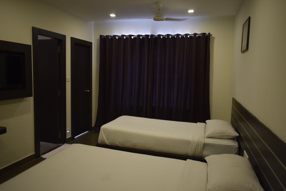 Deluxe Triple Room - Photo 3