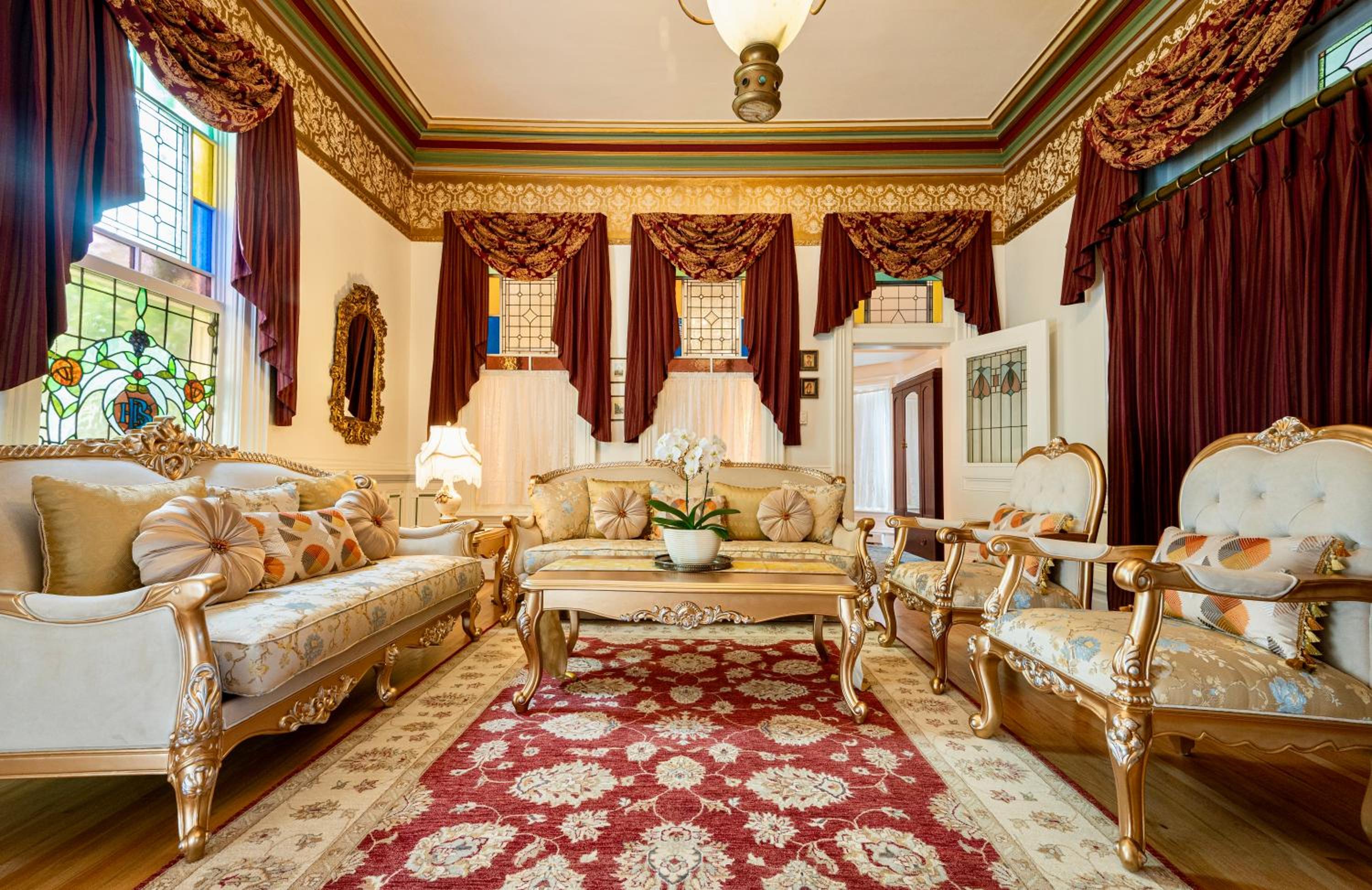 Deluxe King Room - Photo 4