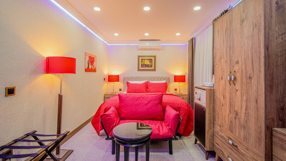 Standard Double Room - Photo 7
