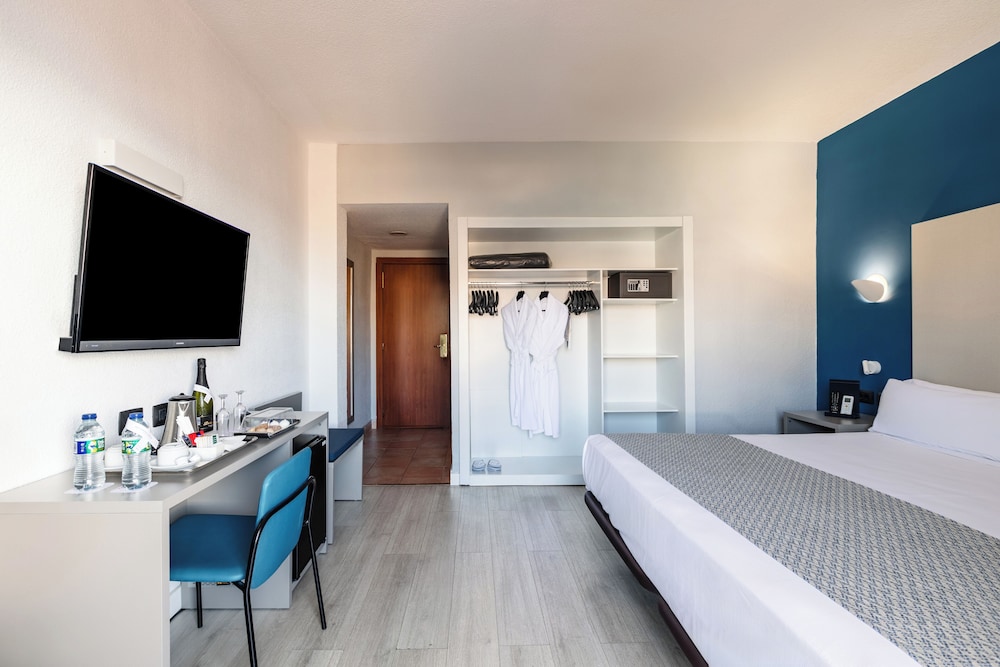 Premium Double Room (Jetted Tub Access)