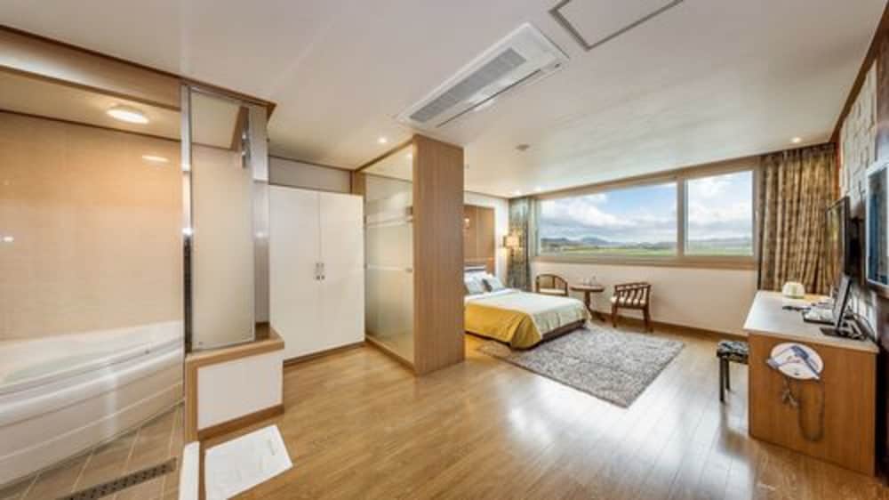 Double Suite photo 2