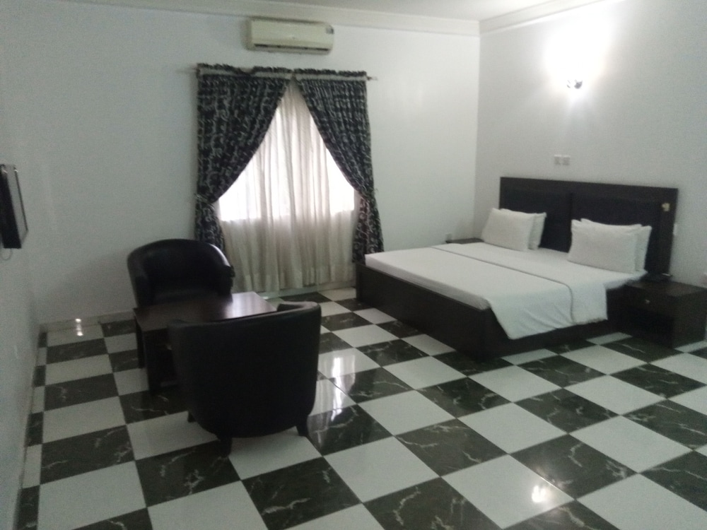 Superior Room (Deluxe) - Photo 4