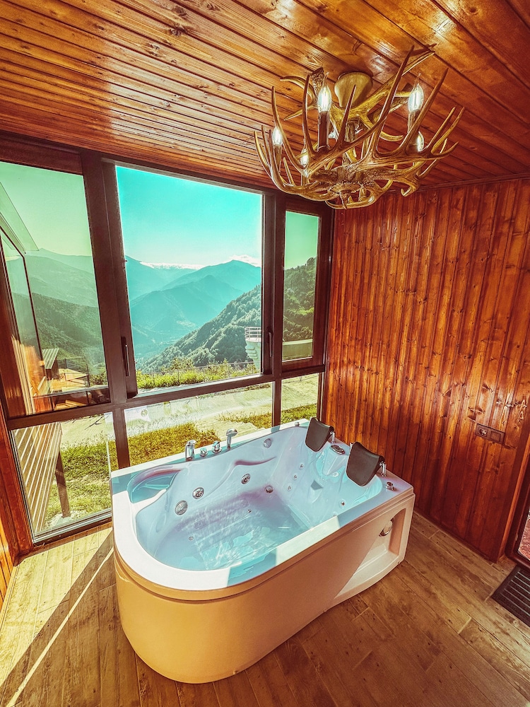 Deluxe Cottage, Balcony, Mountain View photo 2