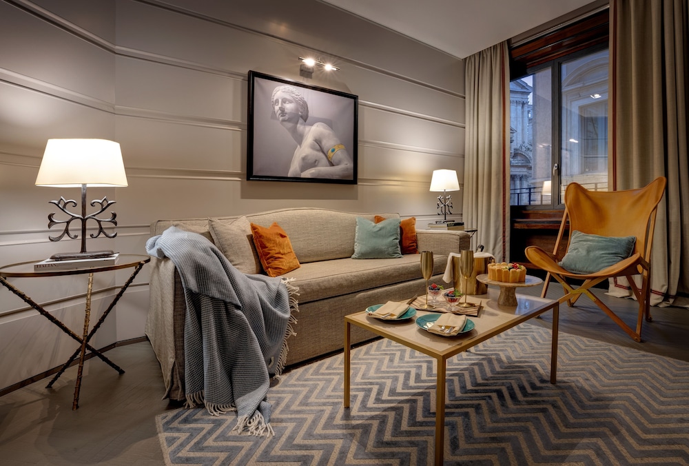 One Bedroom Executive King Suite