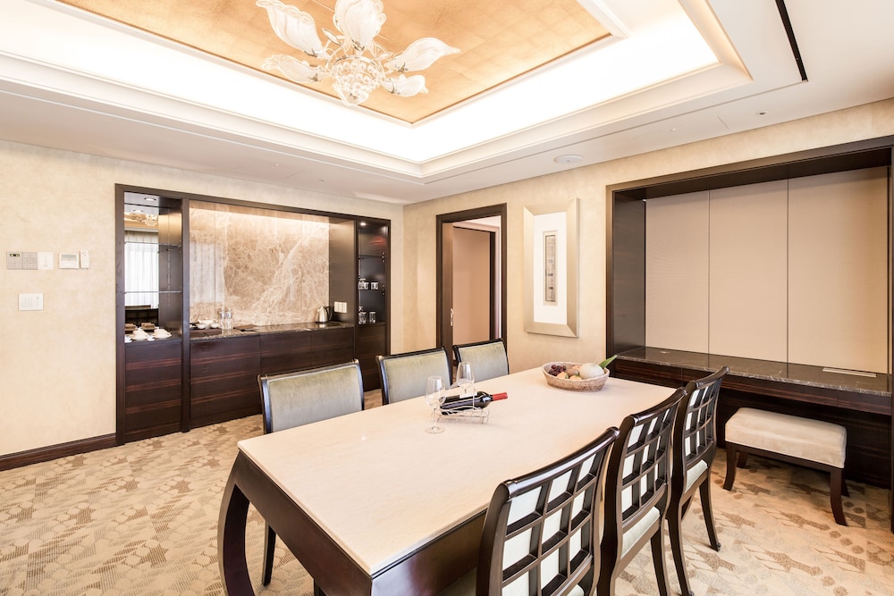 Royal Suite (2 bed rooms) - Photo 2