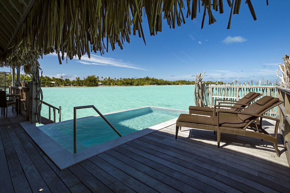 Room, 1 King Bed, Beach View, Overwater (private Pool)
