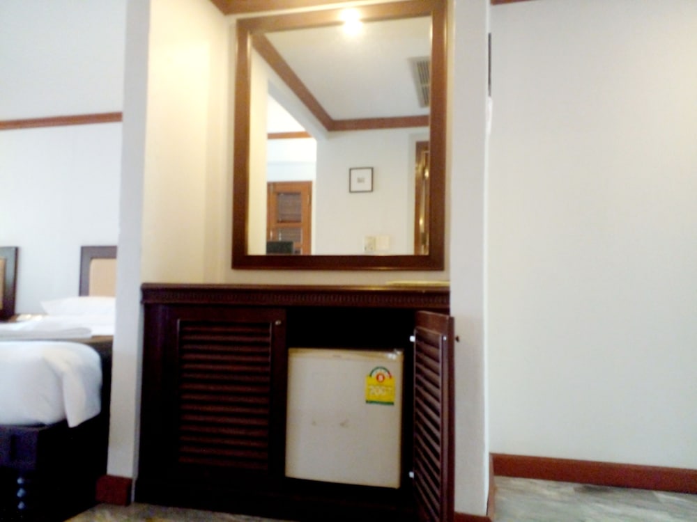 Deluxe Triple Room - Photo 13