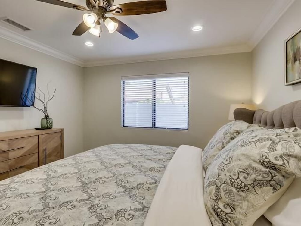 House, Multiple Beds, Patio ( Destination #41) photo 3