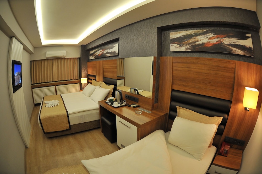 Standard Triple Room photo 1