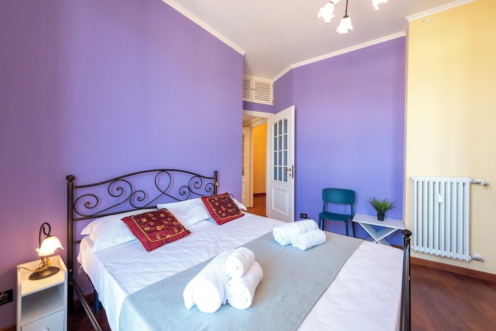 Family Apartment, Multiple Bedrooms (Lovely Apartment Via Nizza)