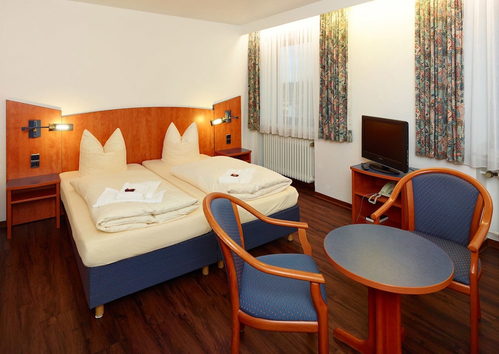 Double or Twin Room - Photo 1