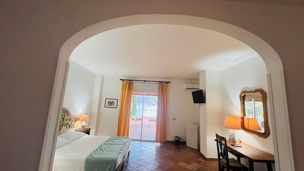 Family Room, 1 Bedroom, Sea View photo 3