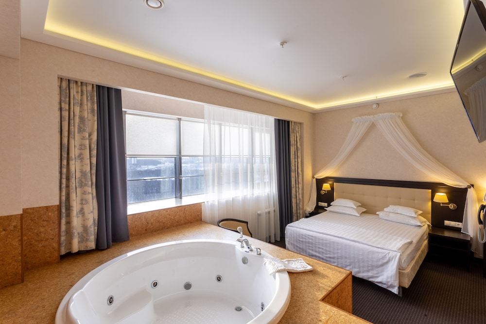 SPA Suite