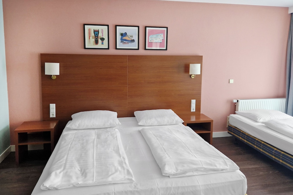 Standard Room, 3 Twin Beds