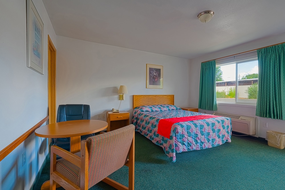 Comfort Double Room, 2 Queen Beds, Bathtub Grab Bars, Non Smoking photo 1