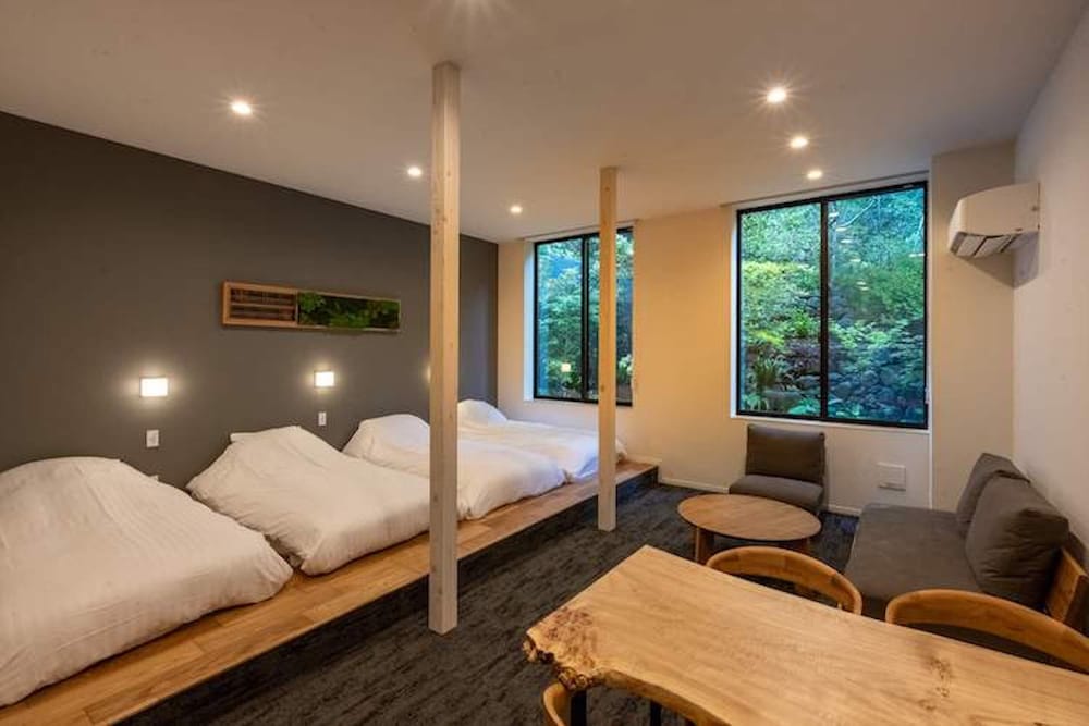 Premium Quadruple Room, Multiple Beds, Non Smoking, Mountain View photo 1