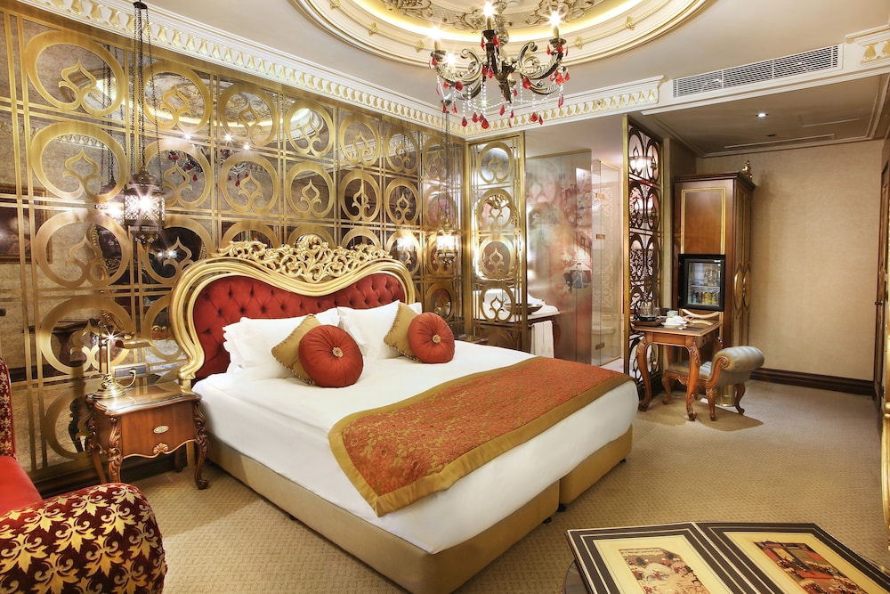 Deluxe Room with City View photo 1
