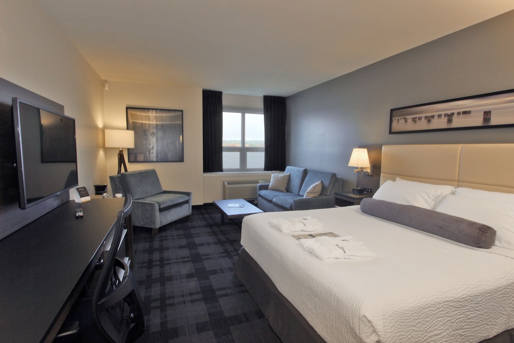 Standard Room, 1 King Bed with Sofa bed, River View