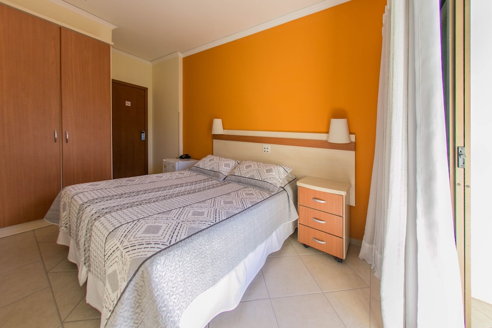 Traditional Twin Room - Photo 1