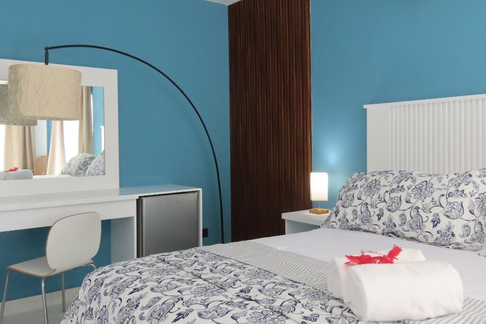 King Suite, with Jacuzzi