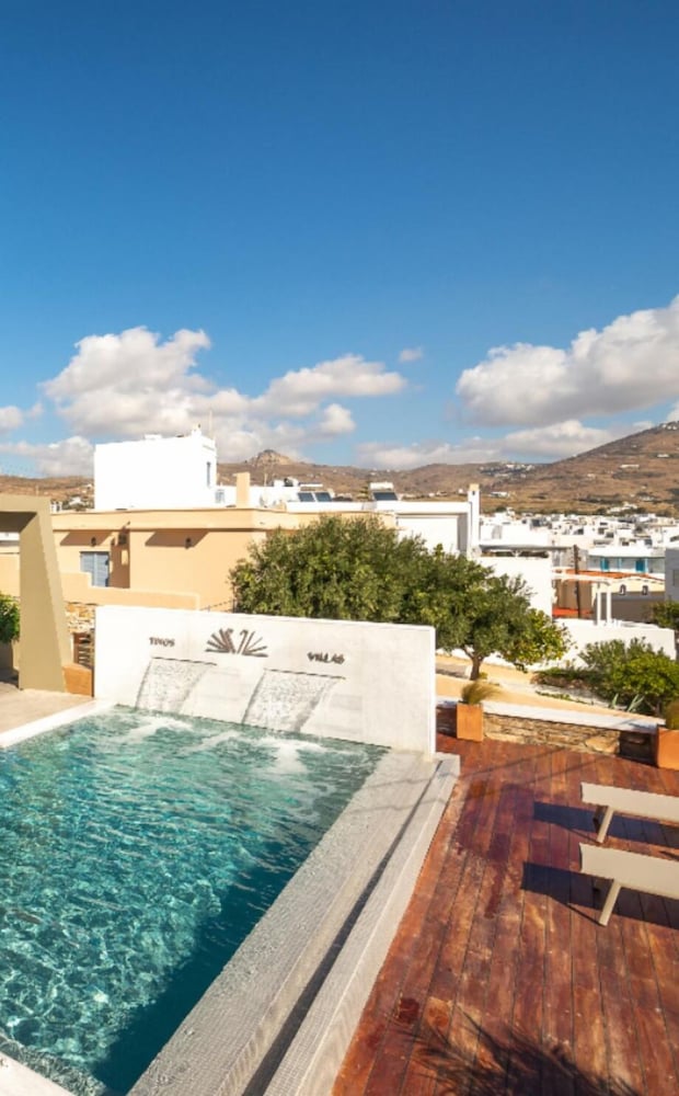 Villa photo 2
