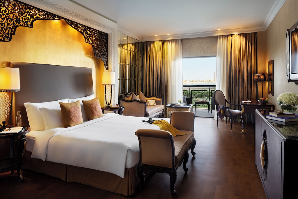 Superior King Room with balcony, access to luxury spa facilities and Kids & Teens Club