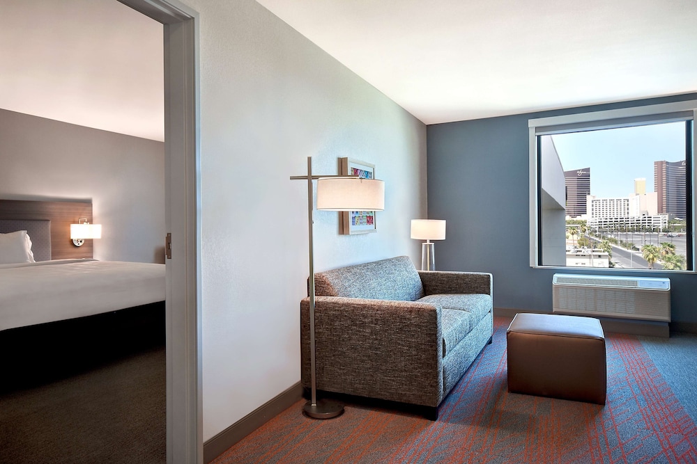 Suite, 2 Queen Beds, Accessible, Bathtub - Photo 6