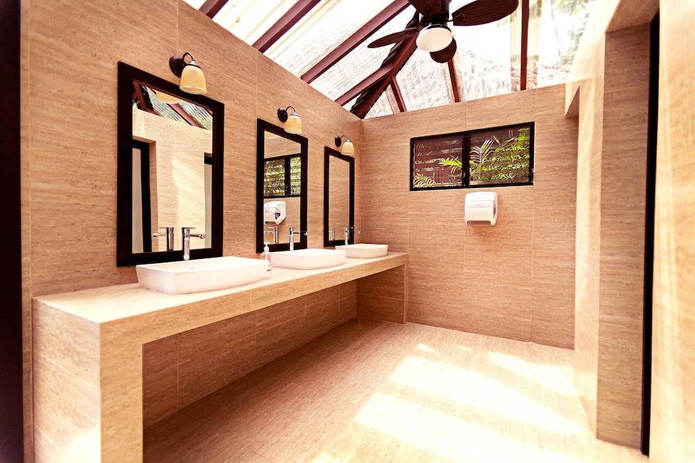 Economy Twin Room, Shared Bathroom photo 3