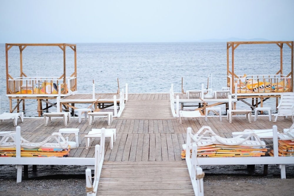 Royal Bungalow, Patio, Sea View photo 3